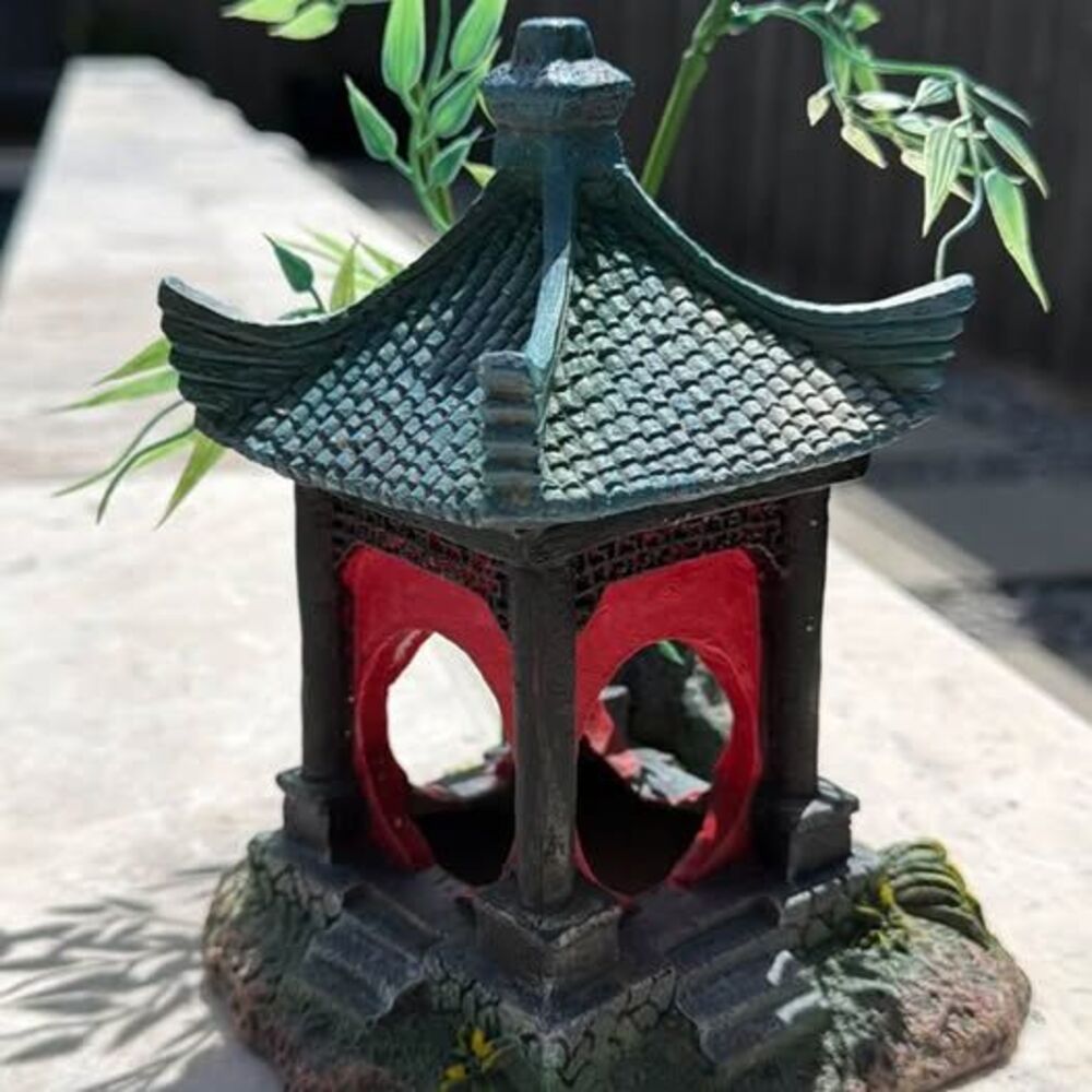 Japanese Pagoda Aquarium Ornament with Artificial Bamboo - Picture 2 of 2